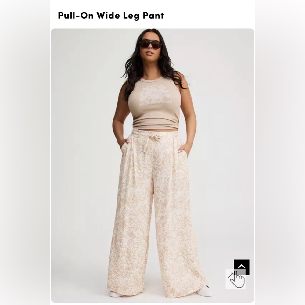 torrid Wide Leg Cream and Beige Printed Pants size 0